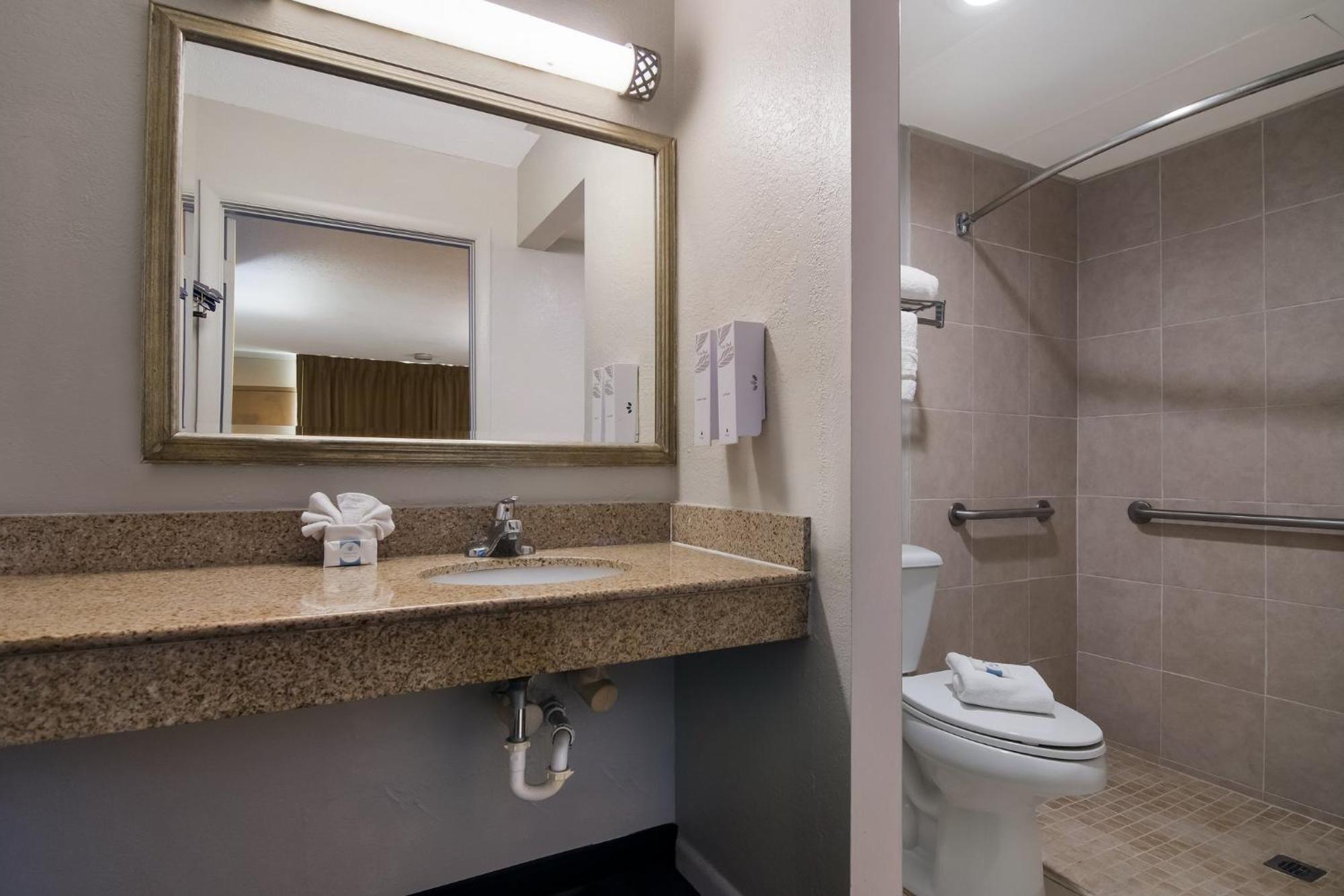Red Roof Inn Vero Beach - I-95 Buitenkant foto